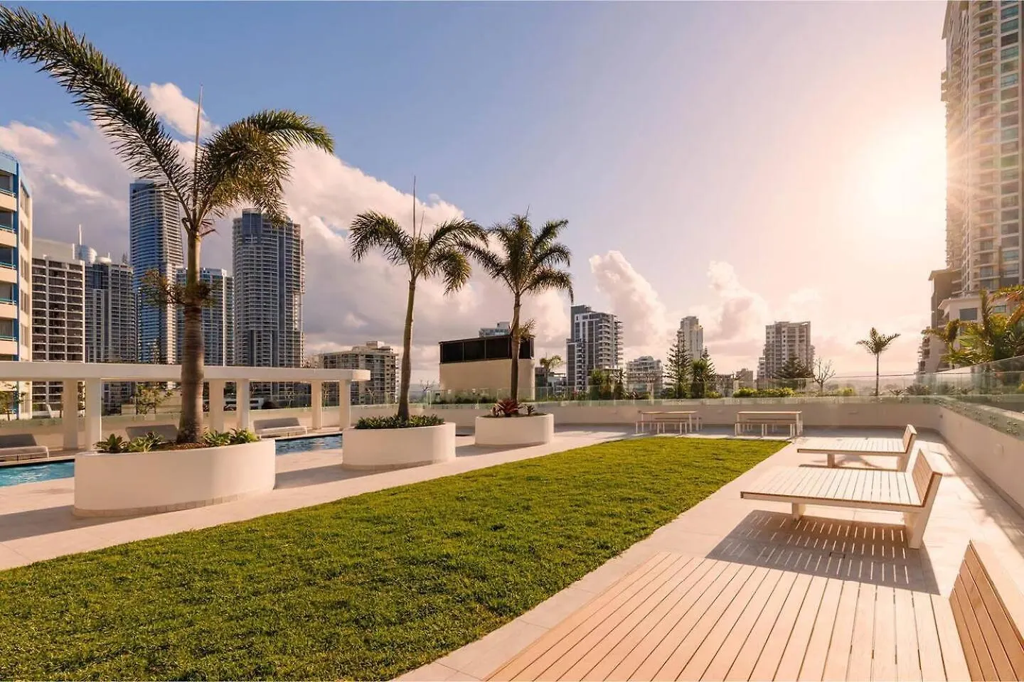 Clear Water Serenade Lv 50 Plus Skyhome At Ocean Meriton Guldkusten