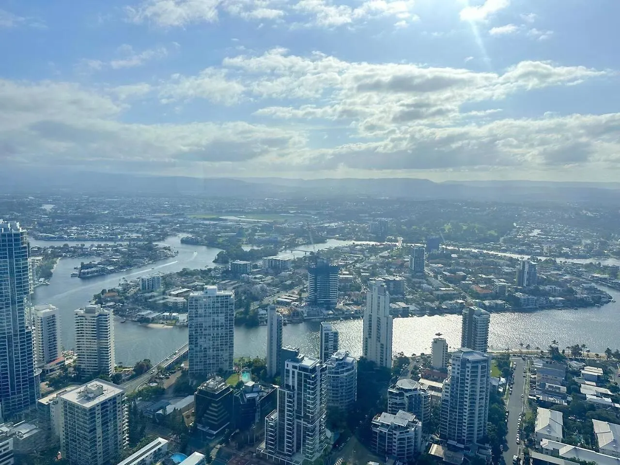 Clear Water Serenade Lv 50 Plus Skyhome At Ocean Meriton Gold Coast Australia