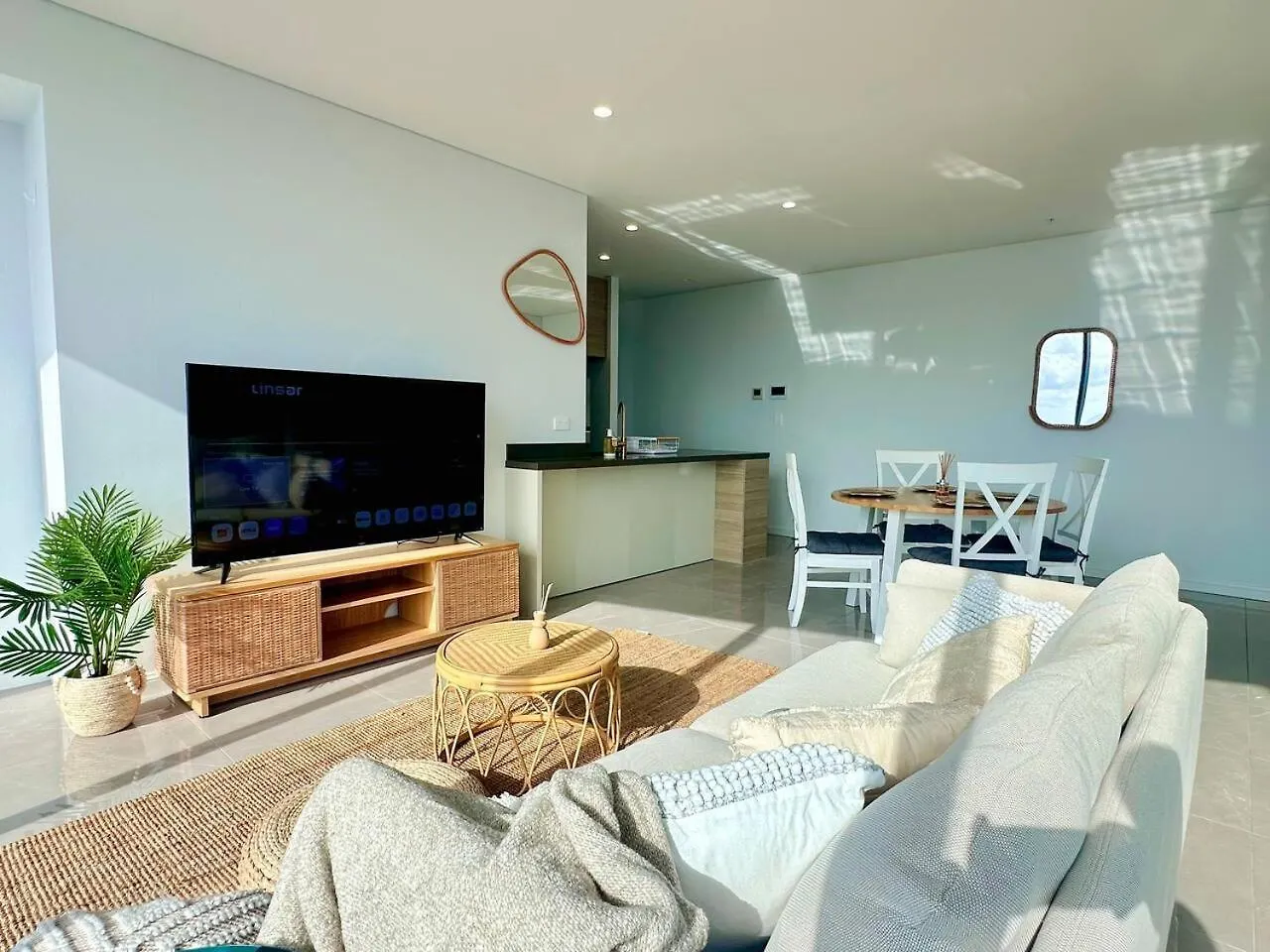 Clear Water Serenade Lv 50 Plus Skyhome At Ocean Meriton Gold Coast
