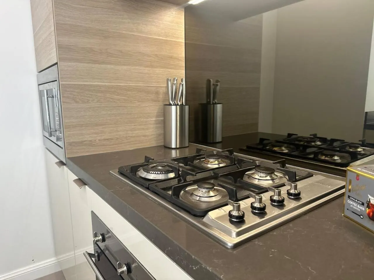Clear Water Serenade Lv 50 Plus Skyhome At Ocean Meriton Gold Coast 0*,  Australia