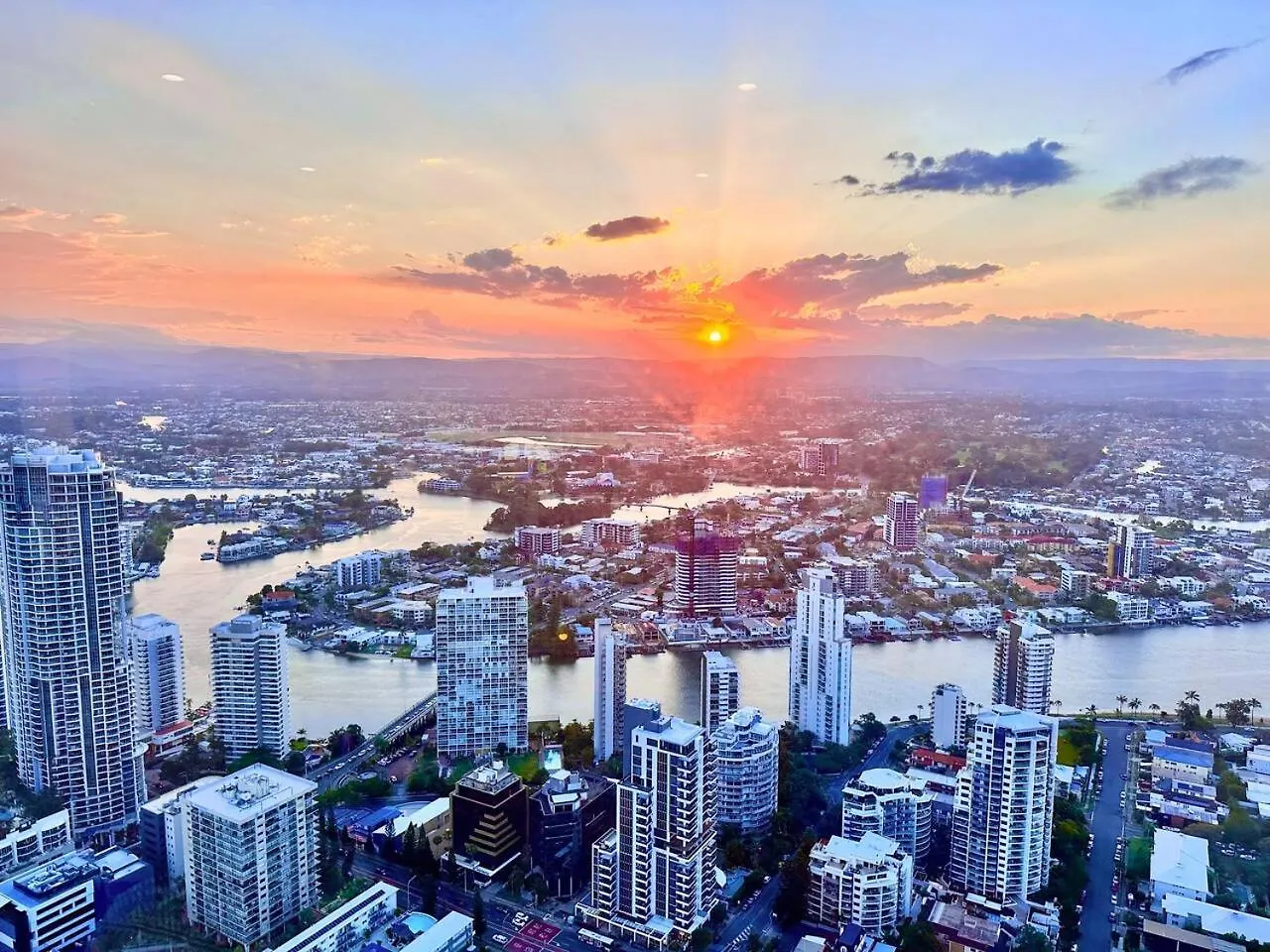 Clear Water Serenade Lv 50 Plus Skyhome At Ocean Meriton Gold Coast 0*,